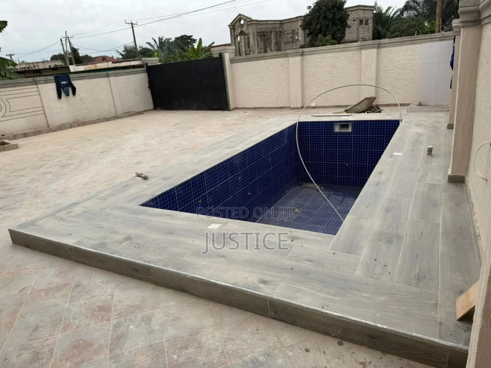 5bdrm House in Adenta for sale
