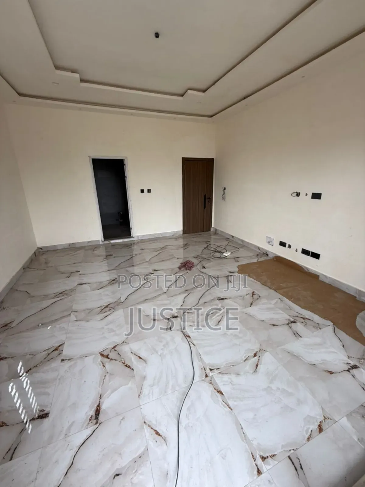 5bdrm House in Adenta for sale
