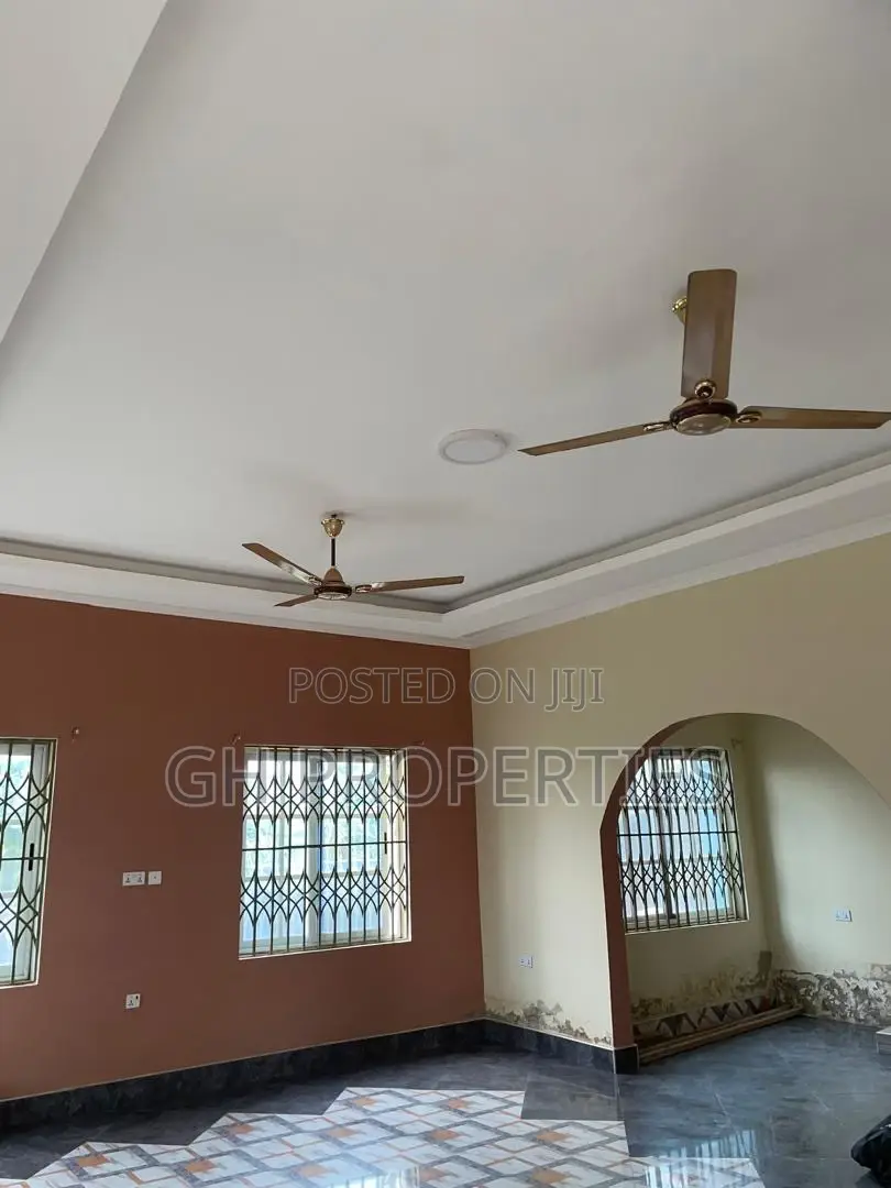 3bdrm Apartment in Apaaso., Kumasi Metropolitan for rent