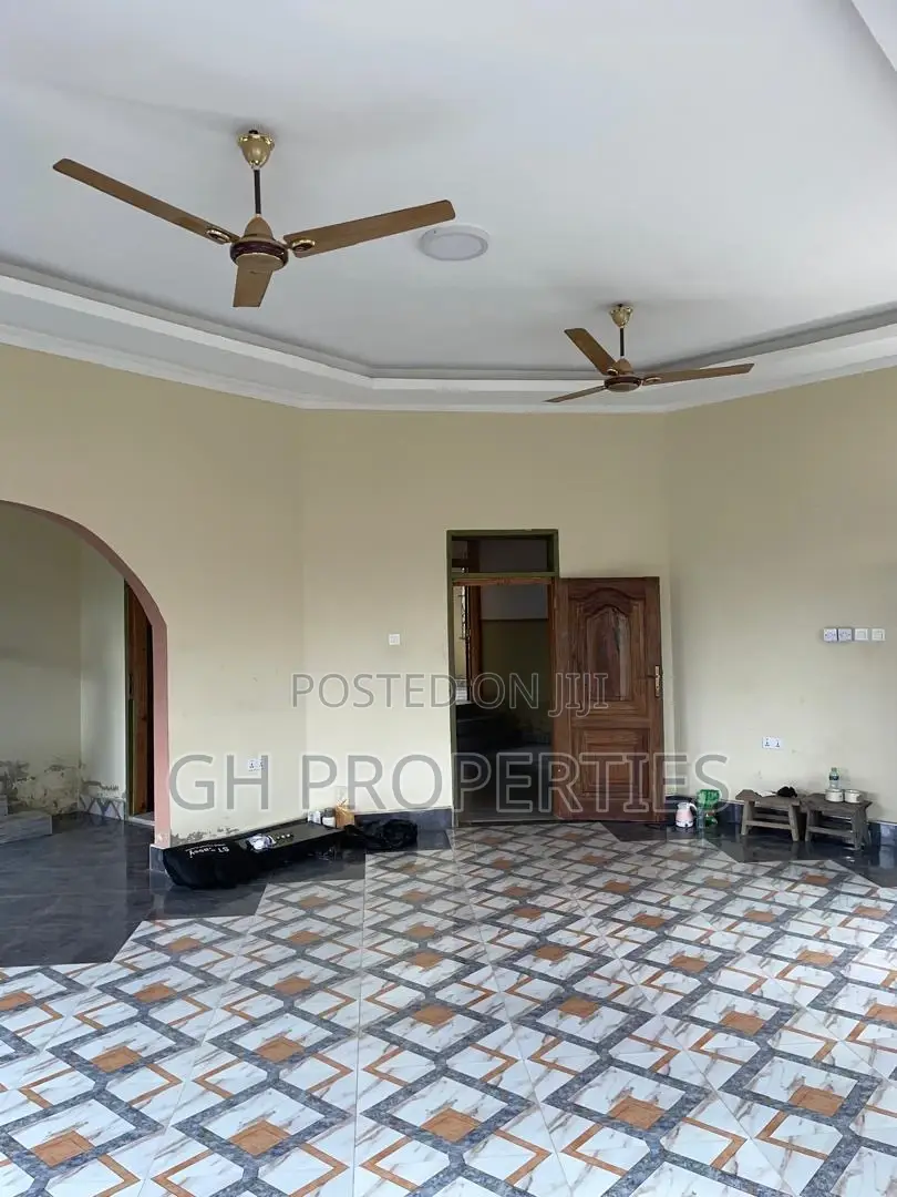 3bdrm Apartment in Apaaso., Kumasi Metropolitan for rent