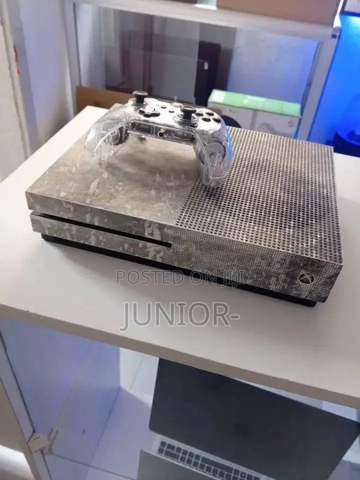 Xbox One S With Games 1 Pad