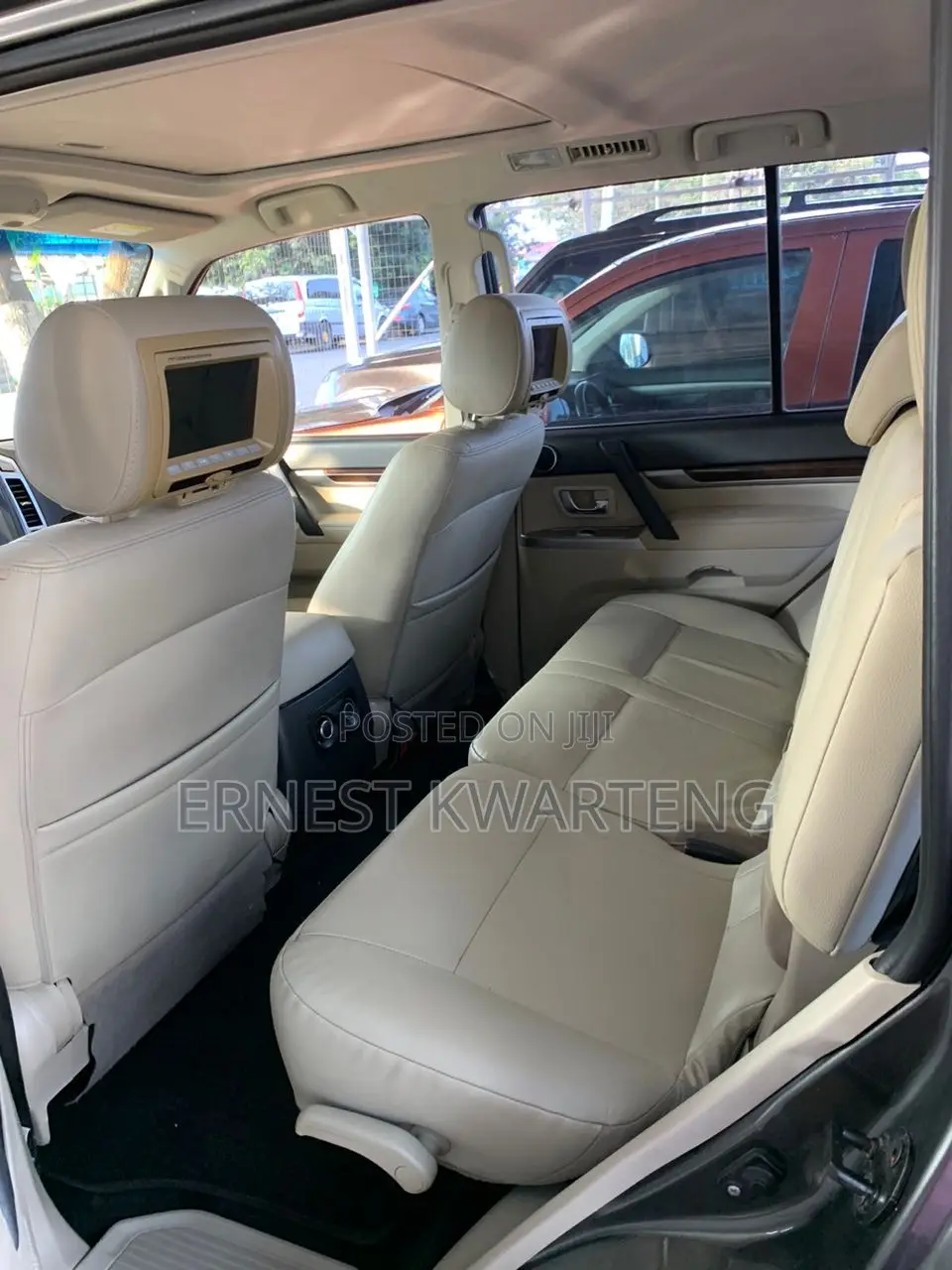 Mitsubishi Pajero 2016 White