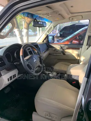 Mitsubishi Pajero 2016 White