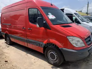 Mercedes-Benz Sprinter 2013 Red