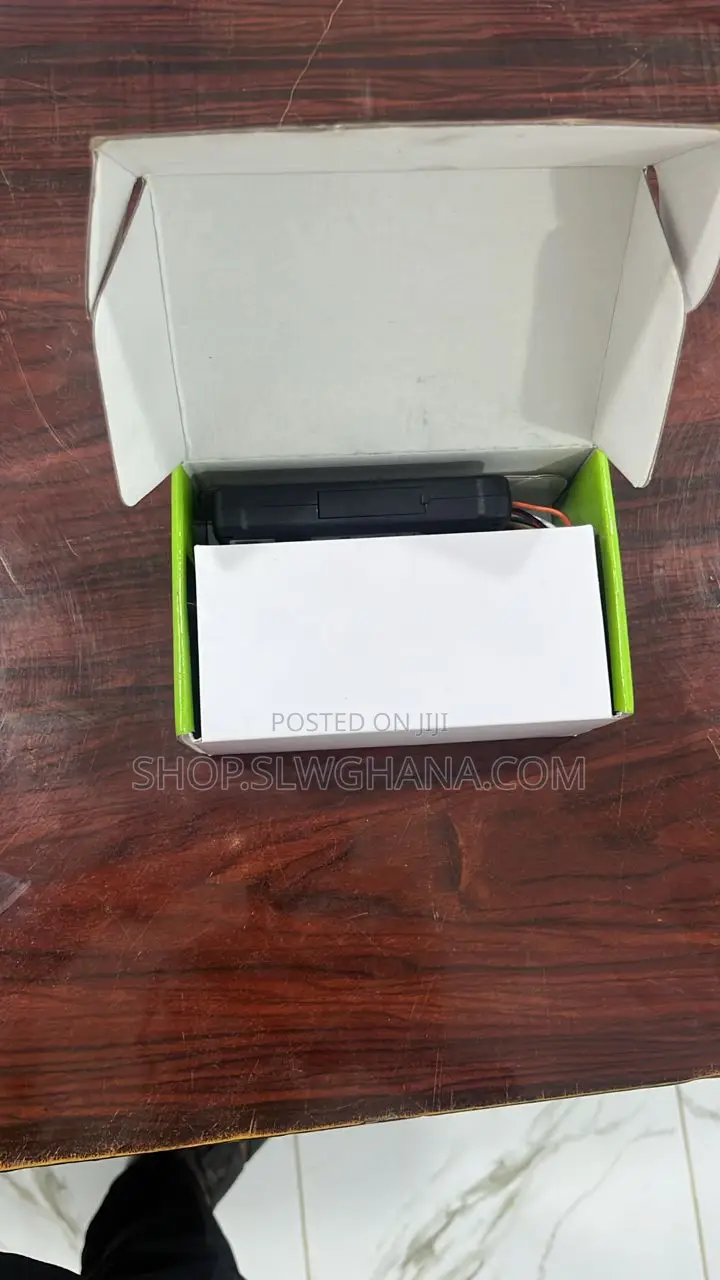 Realtime Tracker With Audio and Voice St-906