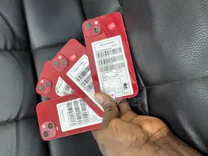 Apple iPhone 13 128 GB Red