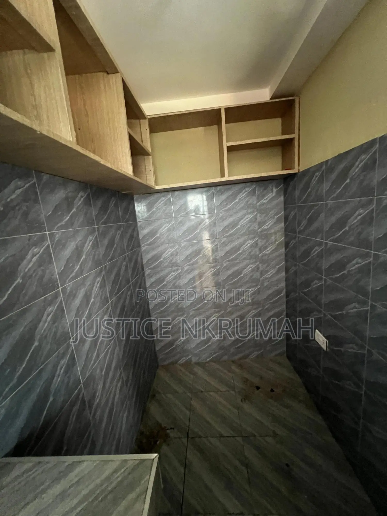 1bdrm Apartment in Mr Justice Estate, Old Barrier for rent