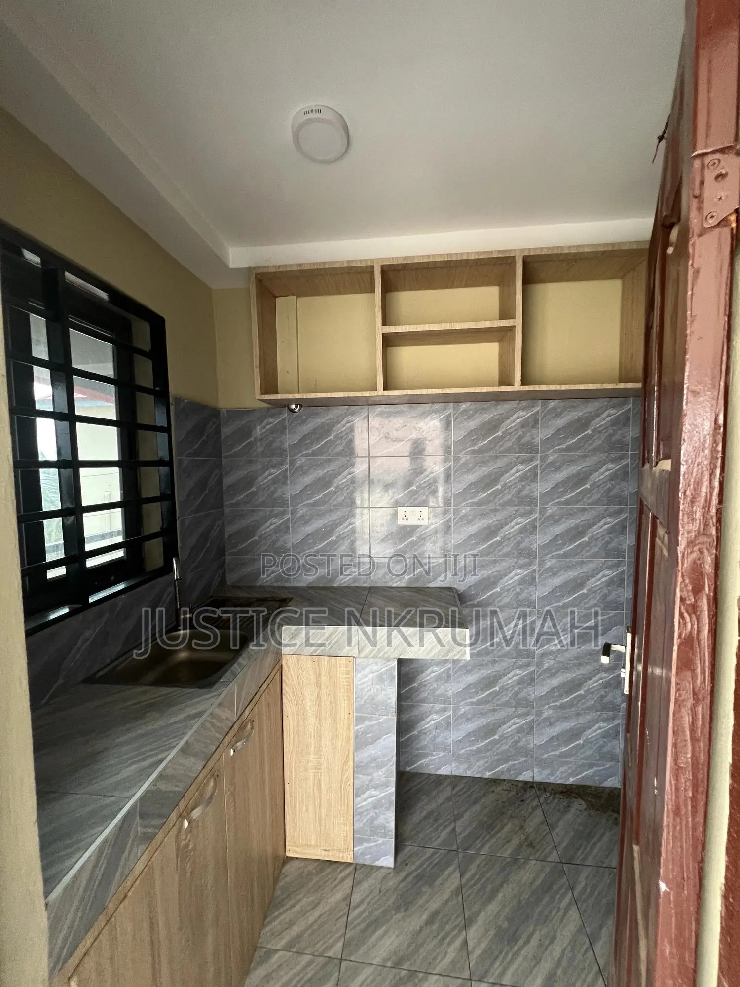 1bdrm Apartment in Mr Justice Estate, Old Barrier for rent
