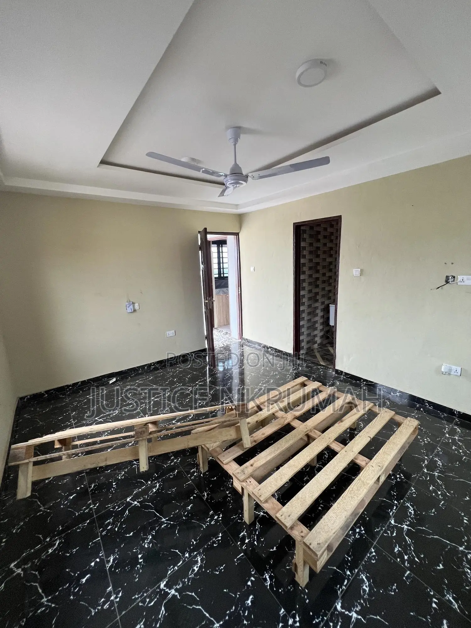 1bdrm Apartment in Mr Justice Estate, Old Barrier for rent