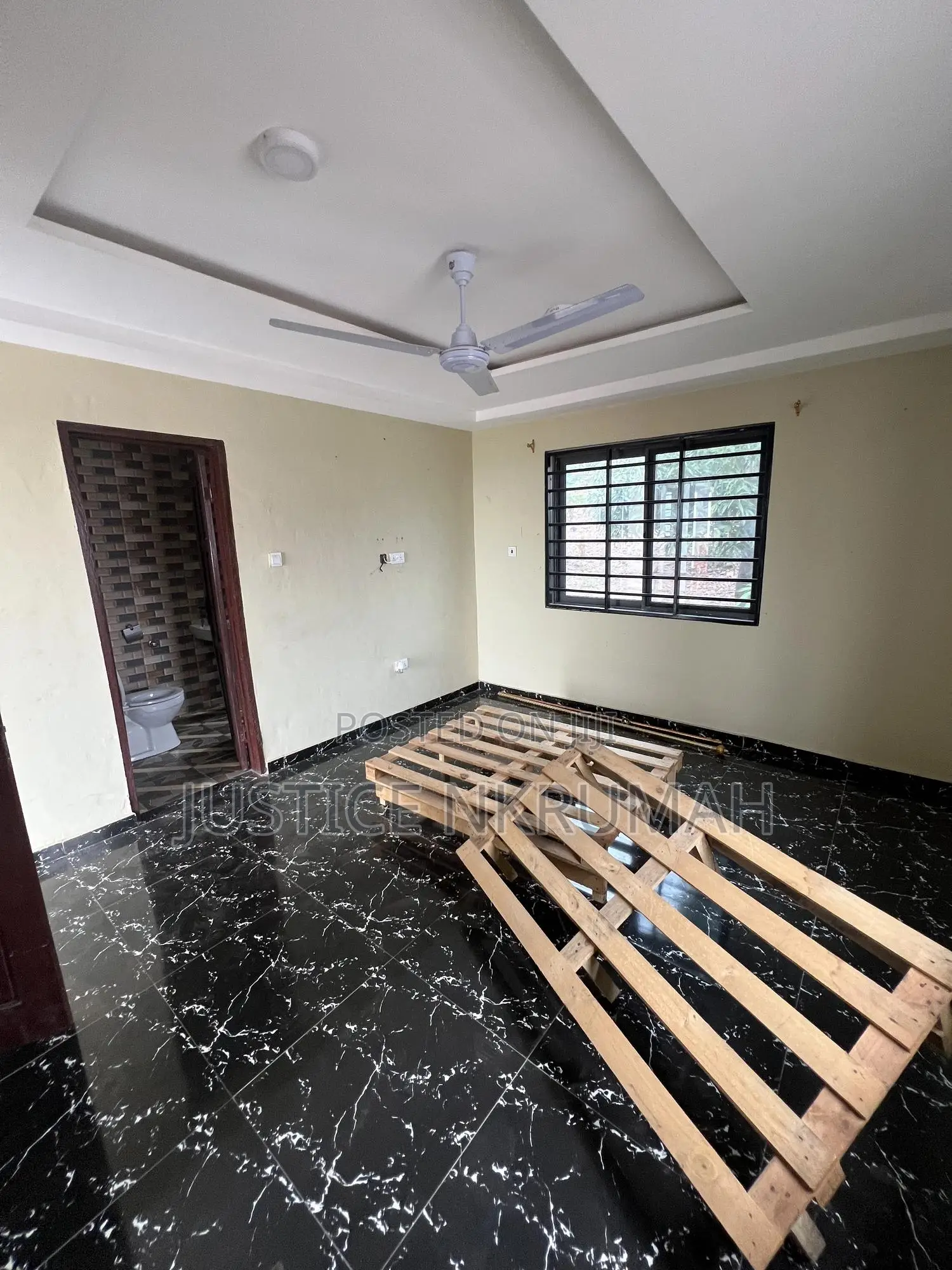 1bdrm Apartment in Mr Justice Estate, Old Barrier for rent