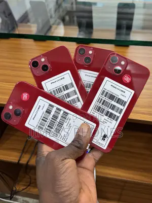 Apple iPhone 13 128 GB Red