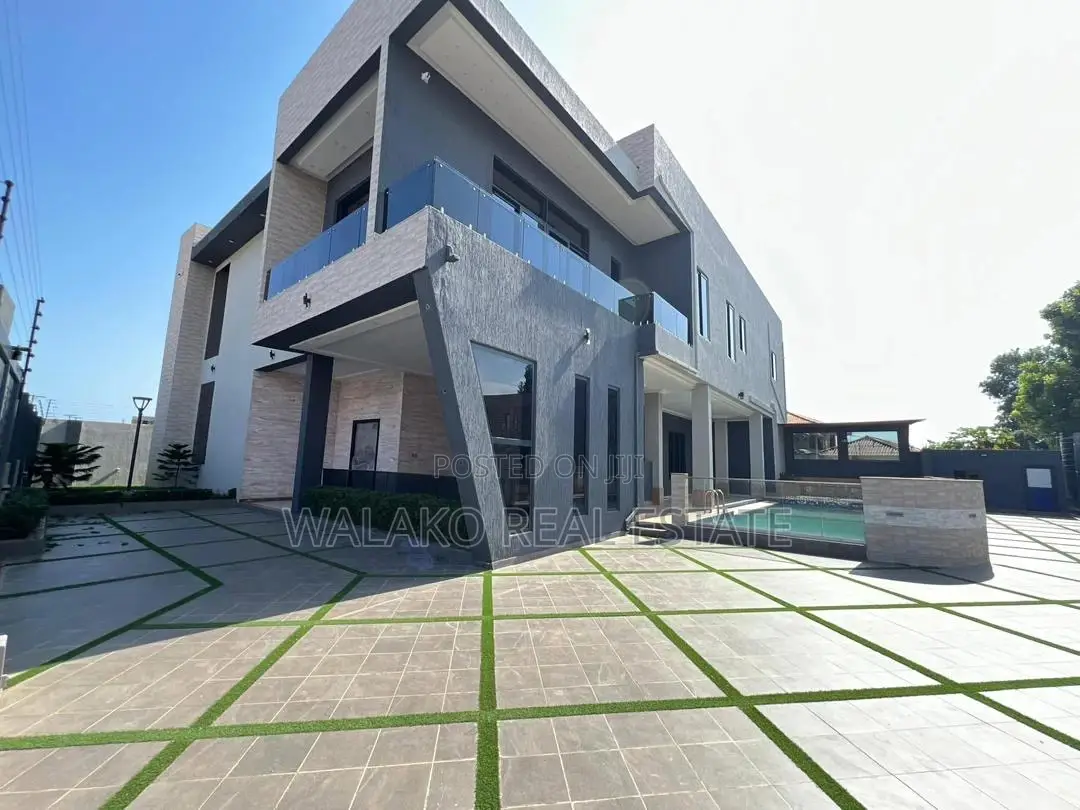 5bdrm House in Airport Residential Area for sale