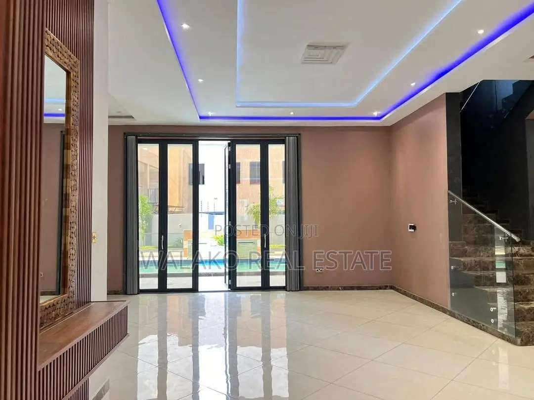 5bdrm House in Airport Residential Area for sale