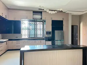 5bdrm House in Airport Residential Area for sale