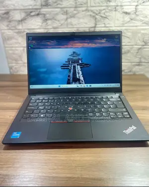 New Laptop Lenovo ThinkPad E14 G5 16GB Intel Core I5 SSD 512GB