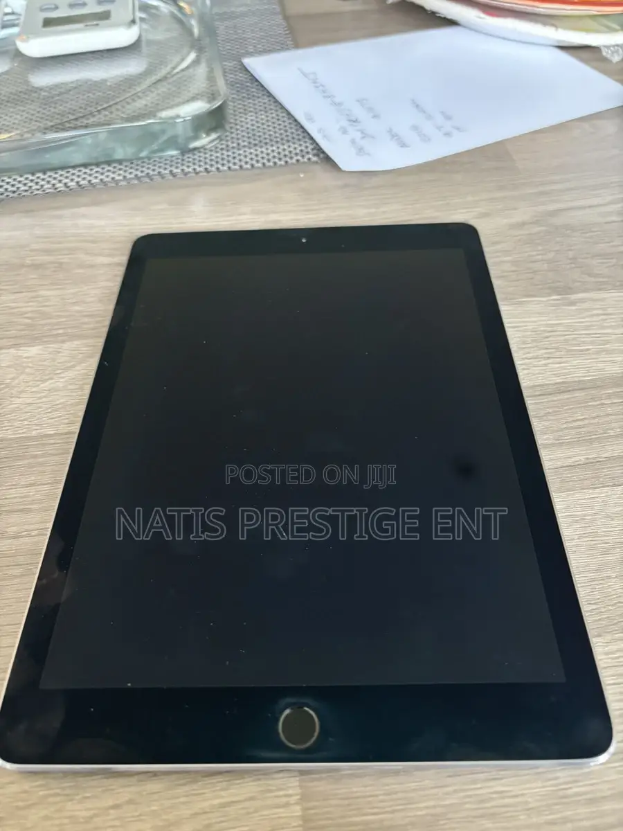 Apple iPad 9.7 128 GB Silver