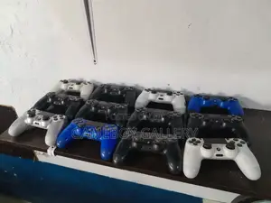 Original Ps4 Controllers (Home Used)