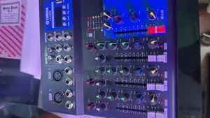 Yamaha F4-Usb Mixer