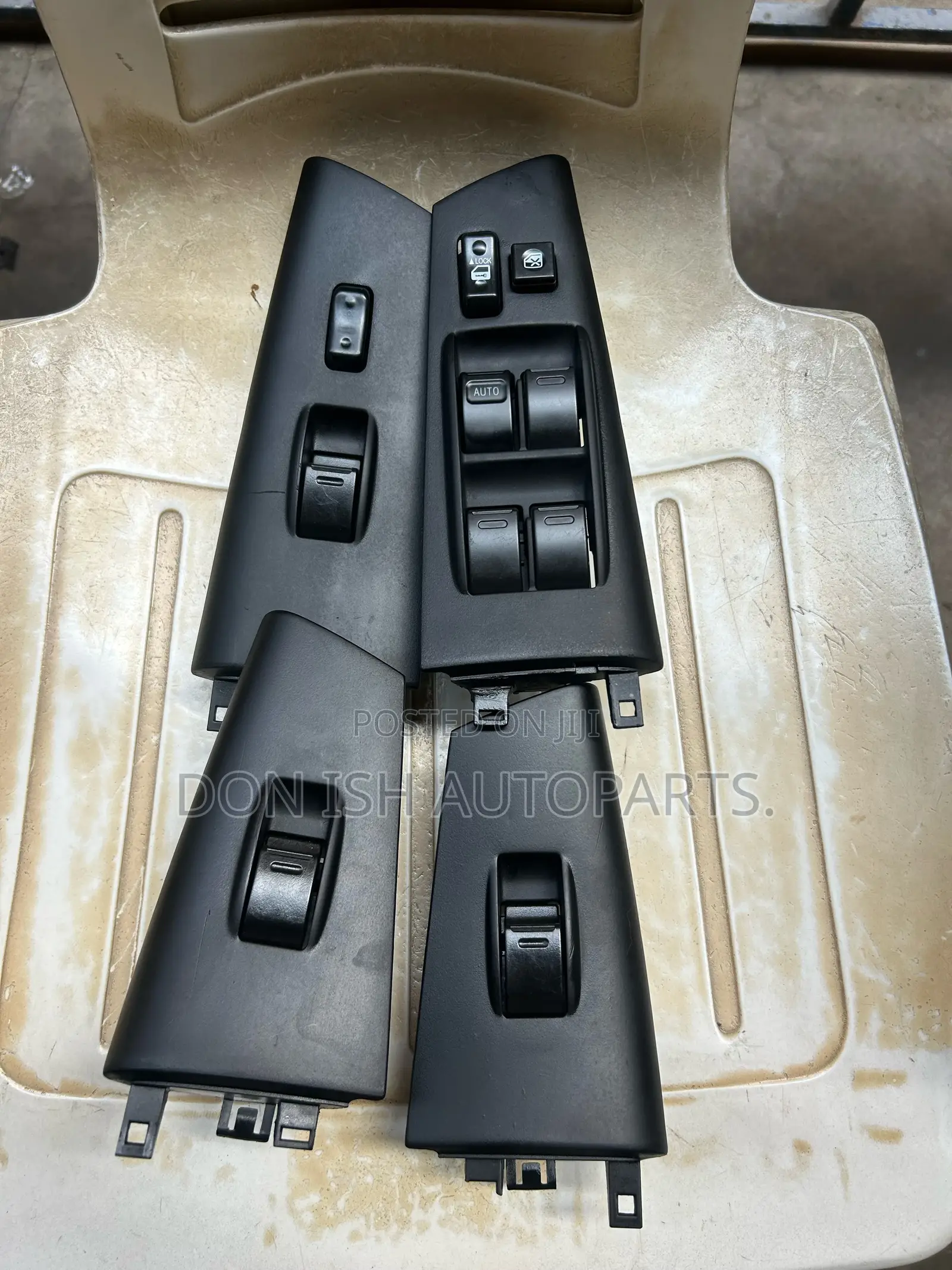 Corolla Door Switch Set