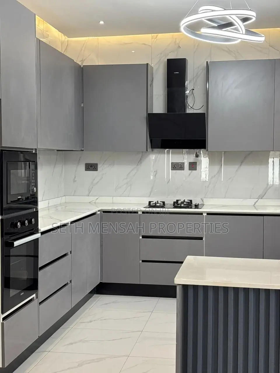 3bdrm House in Skm, Lake Side Estate for sale