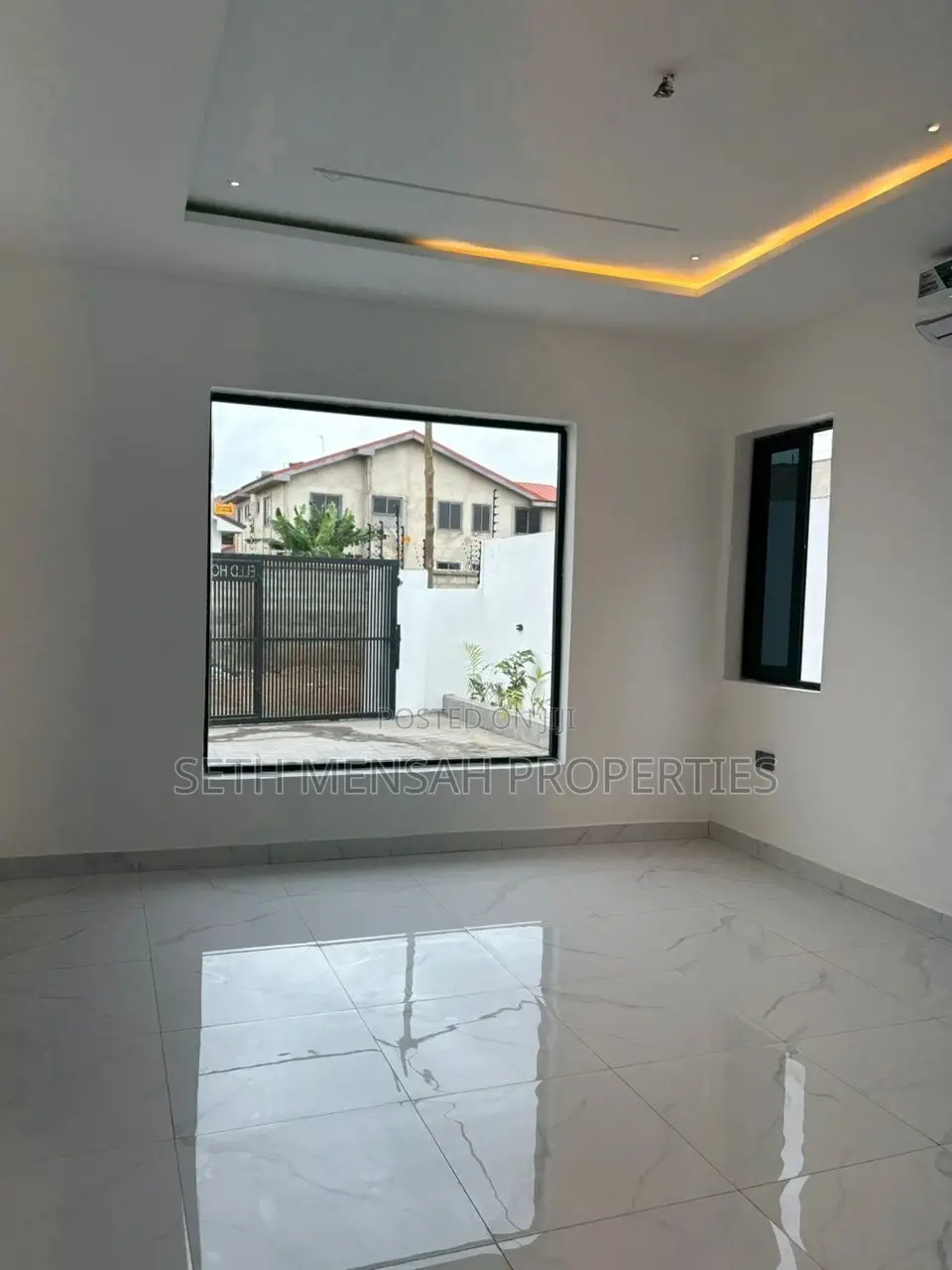 3bdrm House in Skm, Lake Side Estate for sale