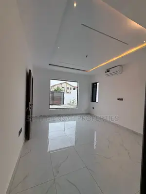 3bdrm House in Skm, Lake Side Estate for sale