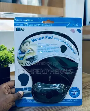 Mouse Pad With Gel Wrist Support