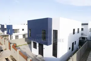 4bdrm House in 1979 - Saka Homes, Manet Junction for sale
