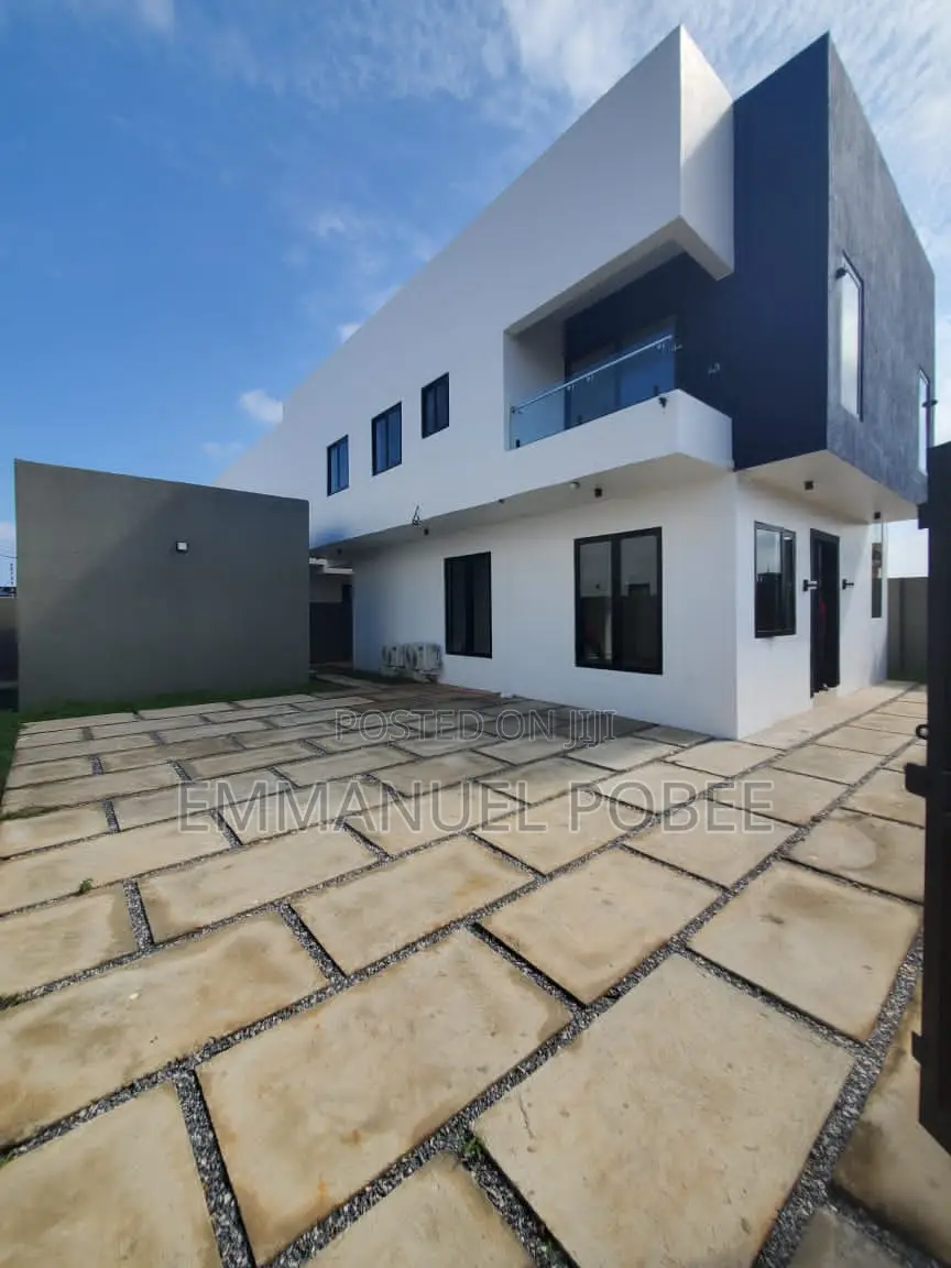 4bdrm House in 1979 - Saka Homes, Manet Junction for sale