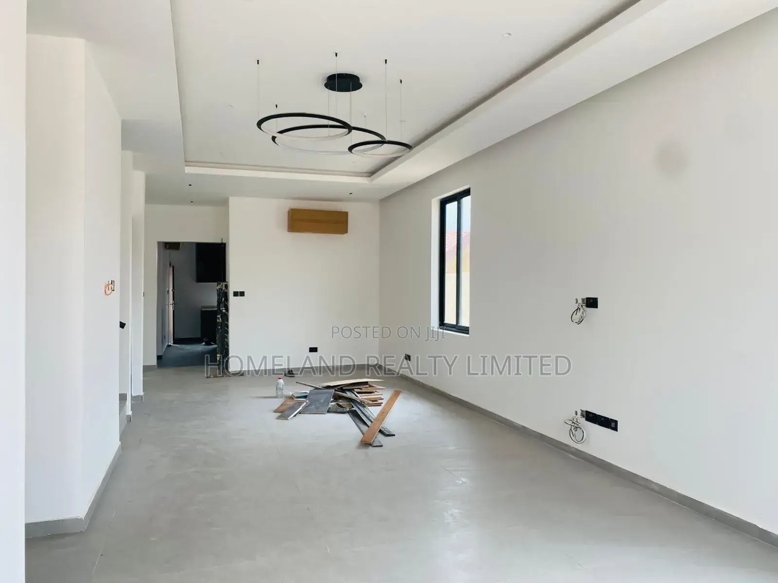 5bdrm Duplex in Oyarifa Crossing for sale