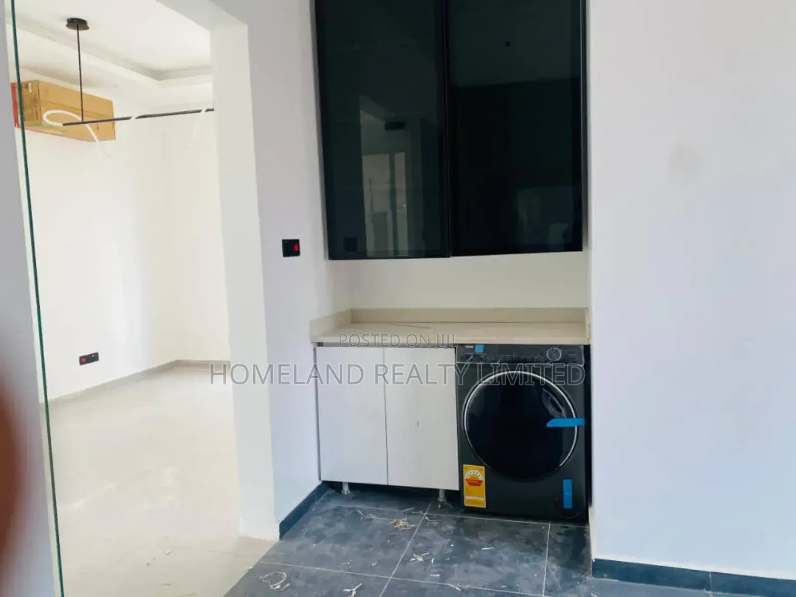 5bdrm Duplex in Oyarifa Crossing for sale