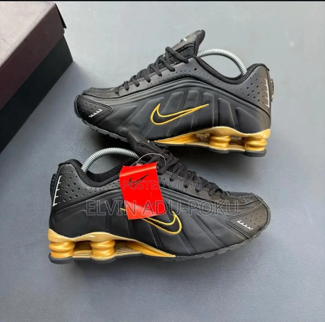 Nike Shox R4 Men's Sneakers In Different Colours , Swipe >>>>