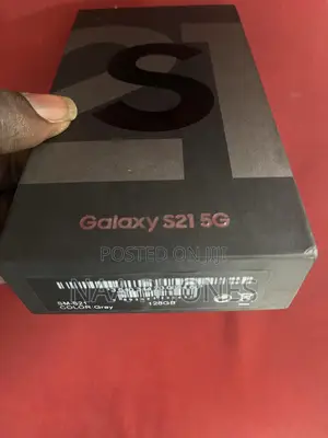 New Samsung Galaxy S21 5G 128 GB Silver