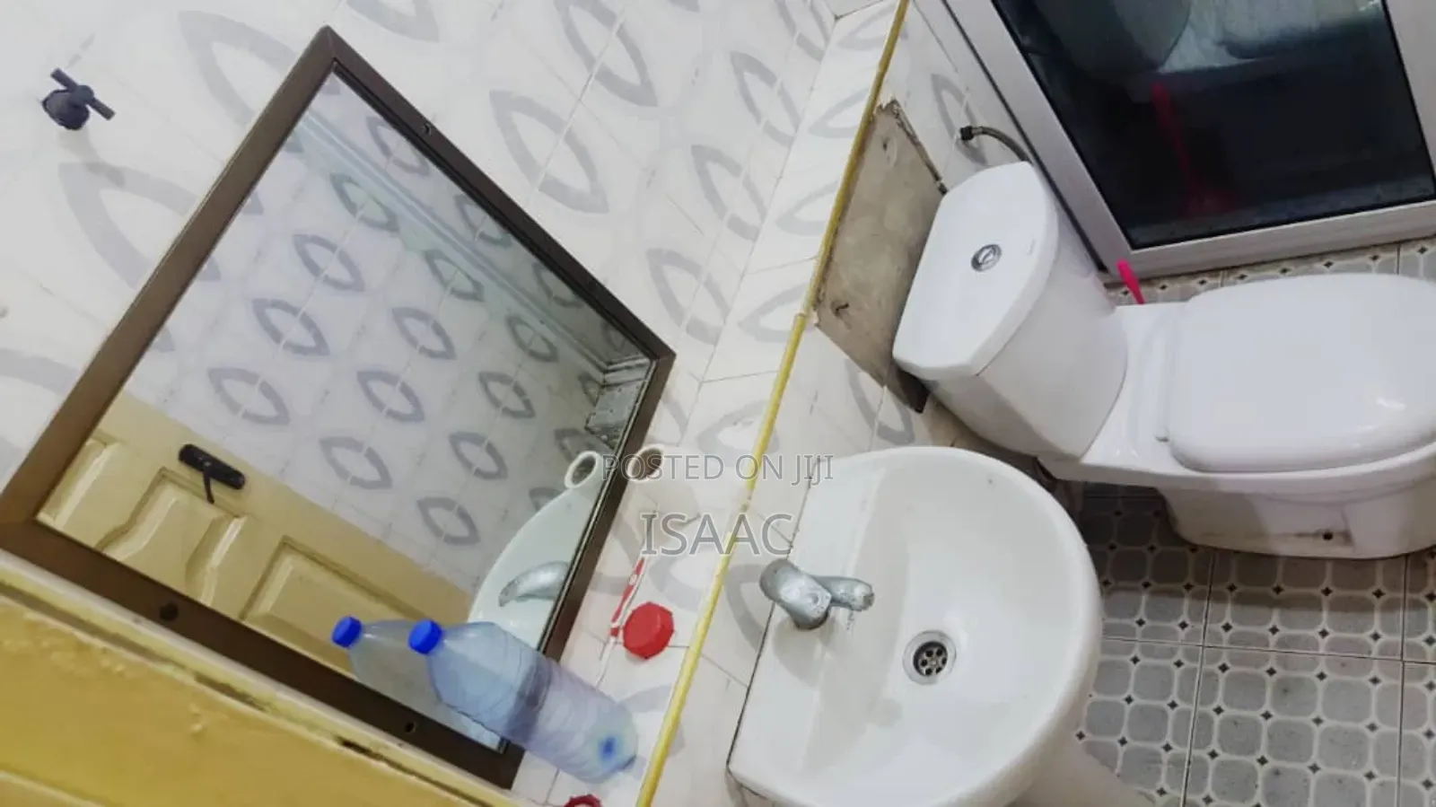 Furnished 5bdrm House in Tema Metropolitan for rent