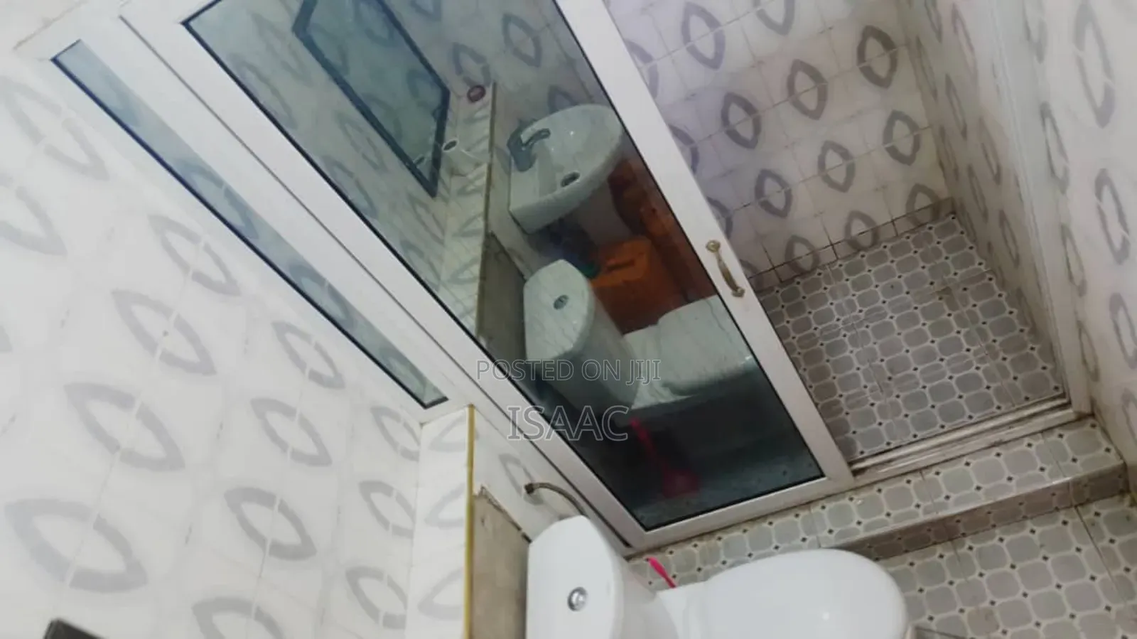 Furnished 5bdrm House in Tema Metropolitan for rent