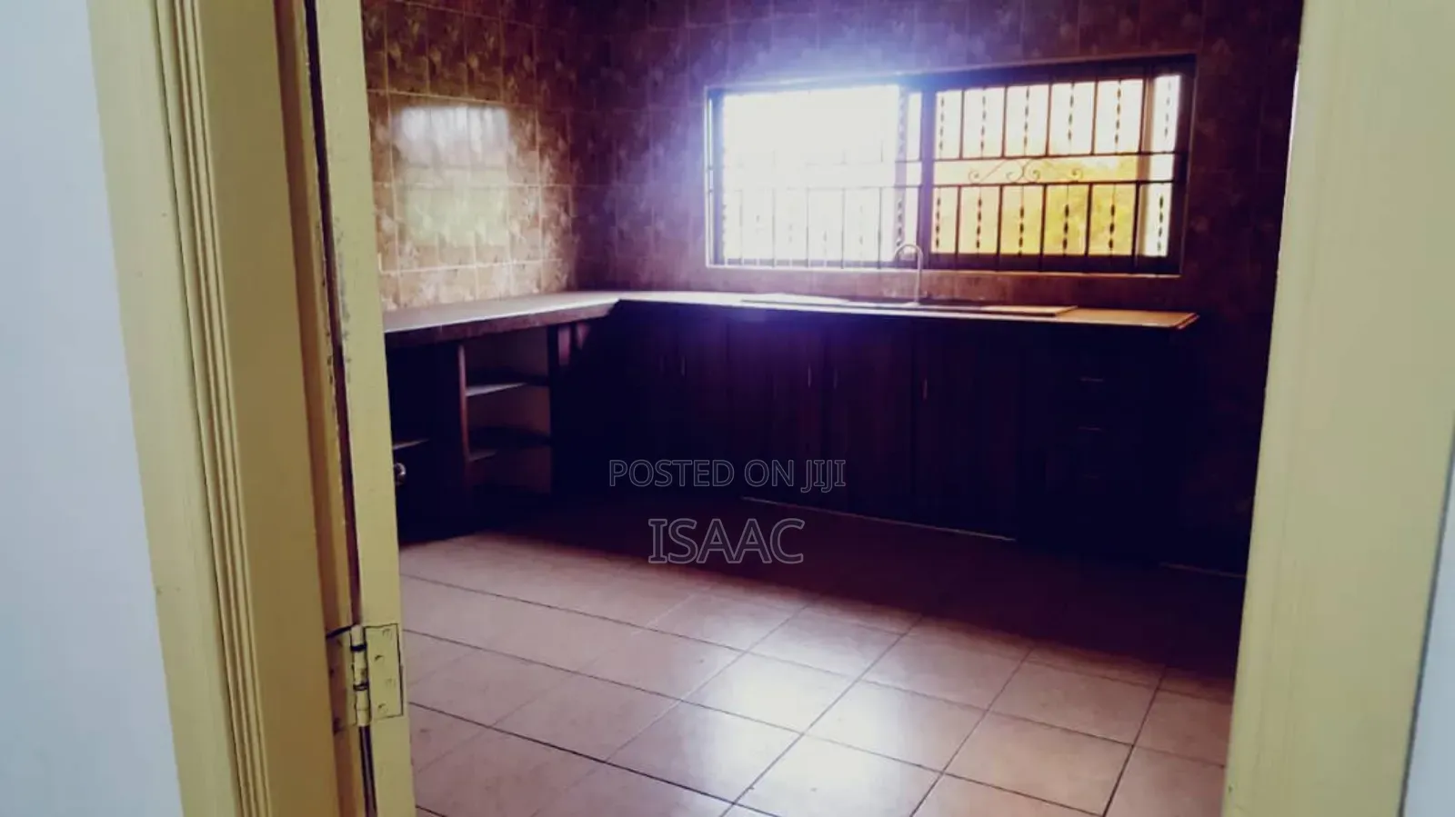 Furnished 5bdrm House in Tema Metropolitan for rent