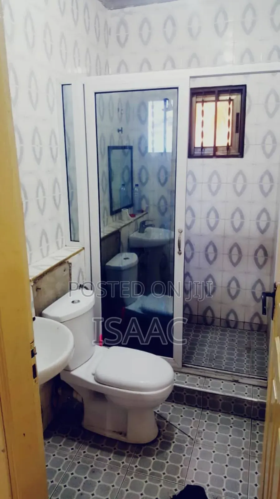 Furnished 5bdrm House in Tema Metropolitan for rent
