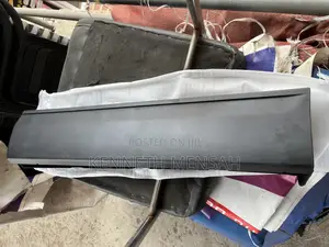 Cx9 Door Moulding Back Left