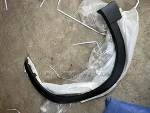 Cx9 Fender Moulding Front Right