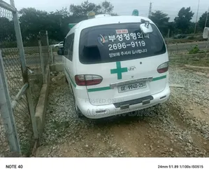 Hyundai Starex 2010 White