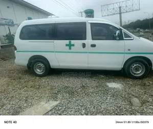 Hyundai Starex 2010 White