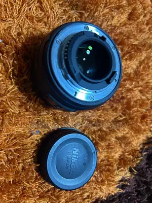 Nikon Af-s Dx Nikkor 35mm F/1.8g Lens