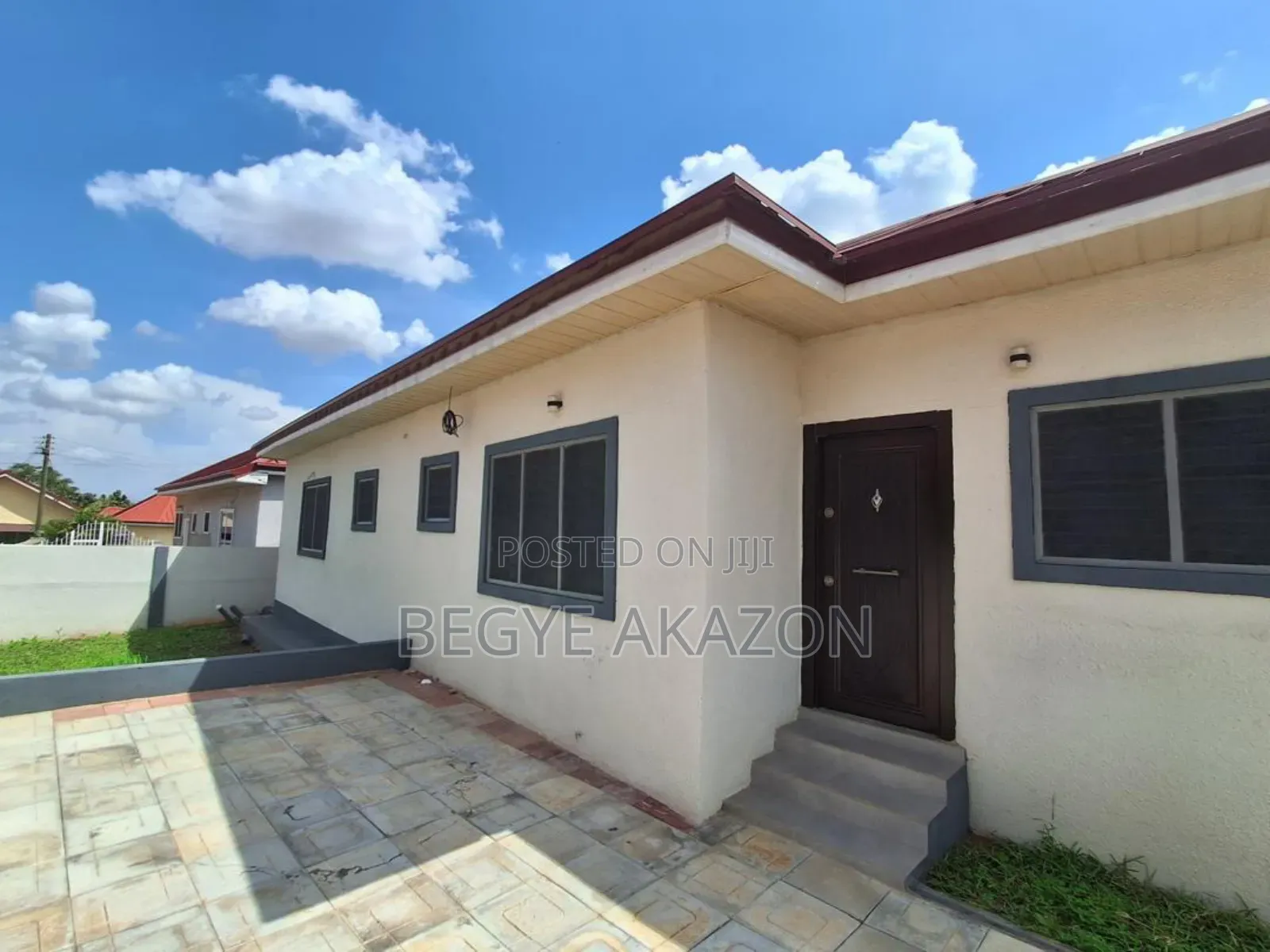 3bdrm House in Oyarifa Mountain Top for sale