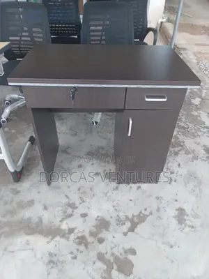 Colloquy Office Table