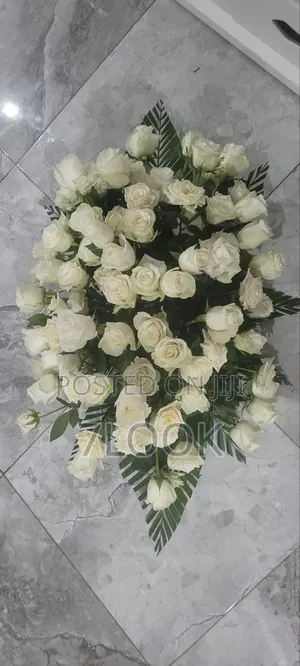 Natural White Flower Wreath
