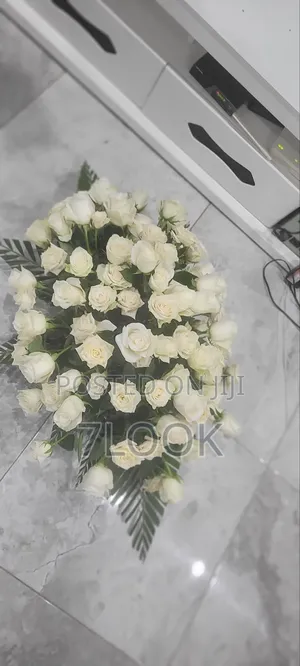 Natural White Flower Wreath