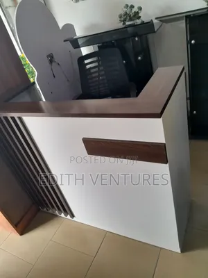Receiving Desk