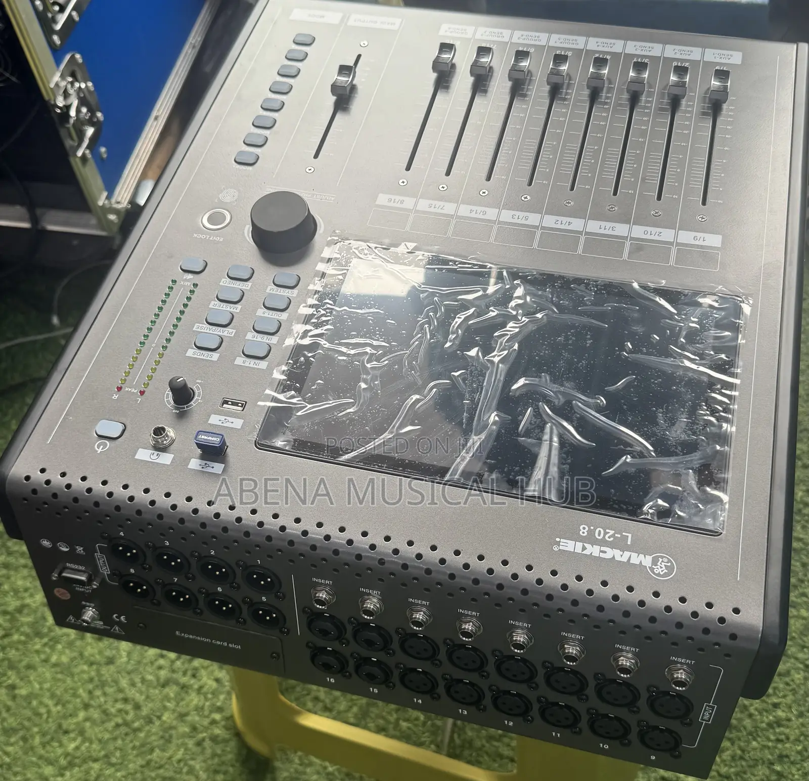 Mackie Digital Mixer Console 16 Channel