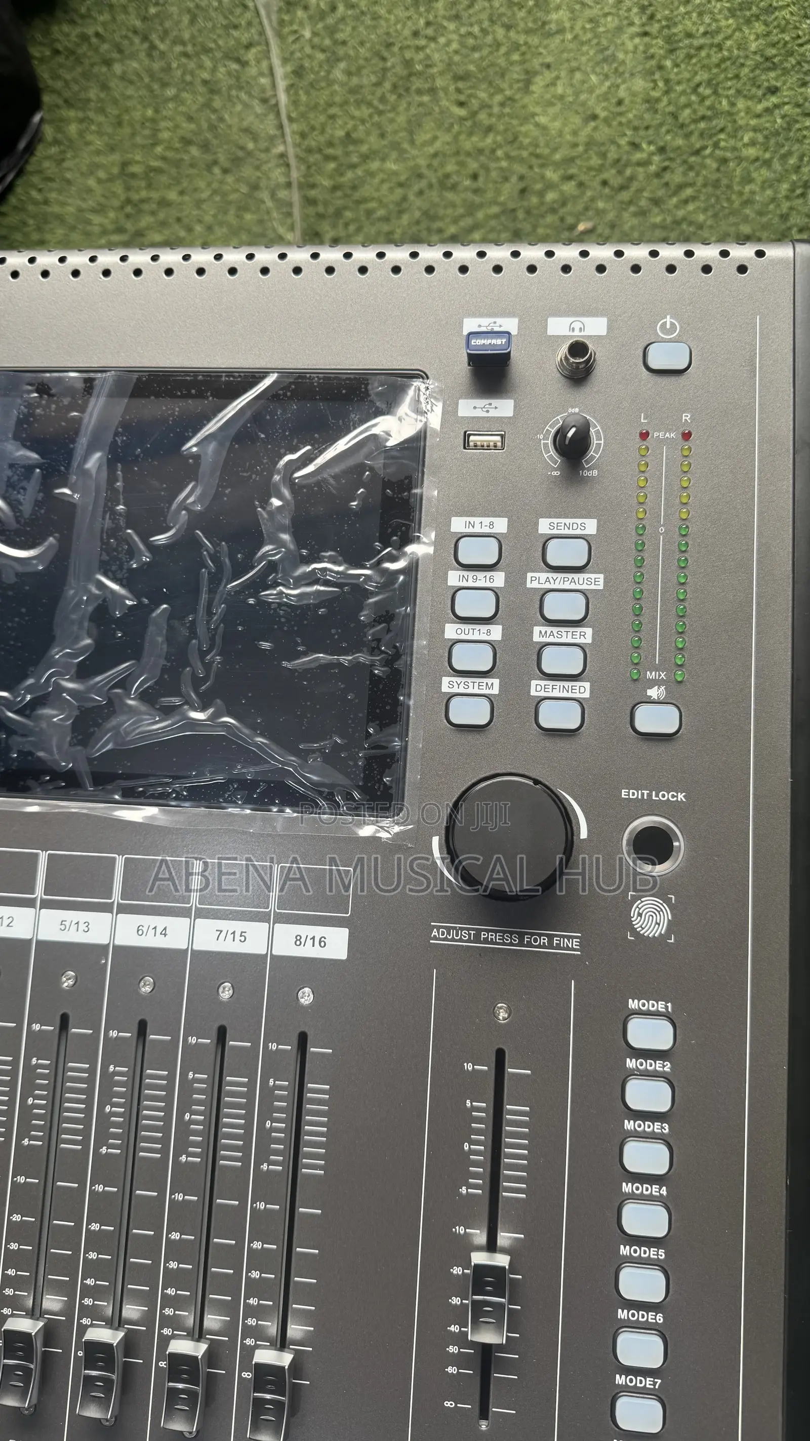 Mackie Digital Mixer Console 16 Channel