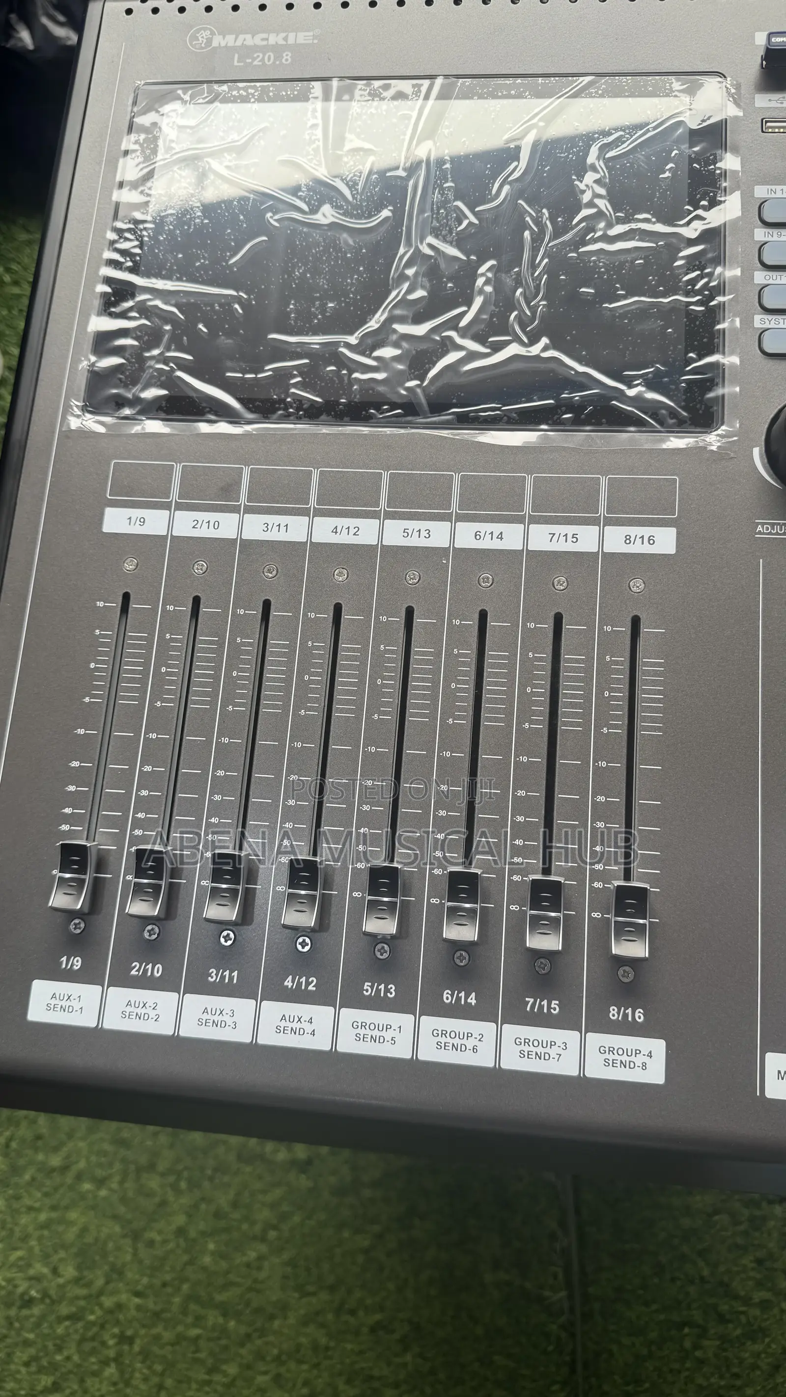 Mackie Digital Mixer Console 16 Channel
